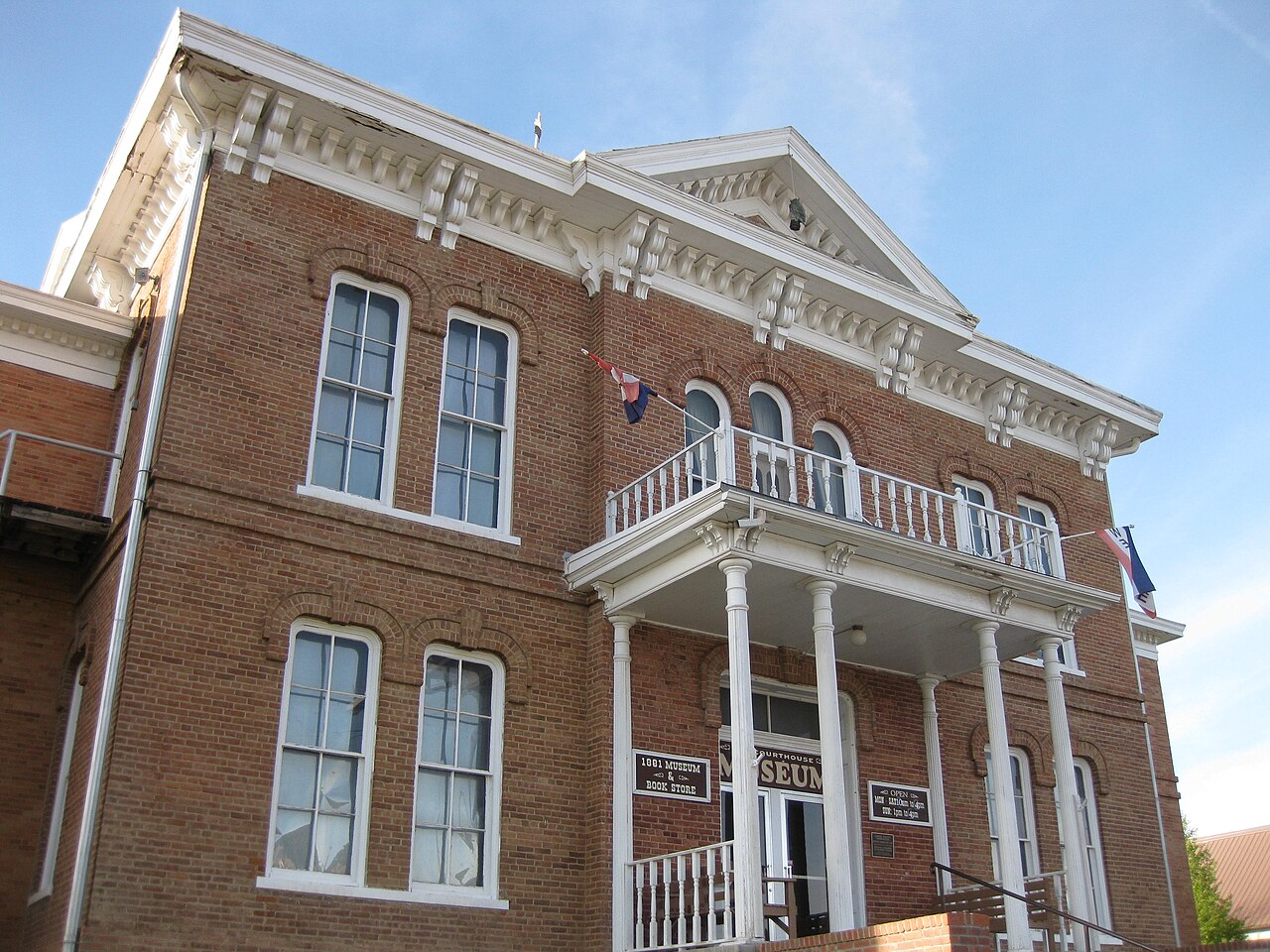 Custer County courthouse